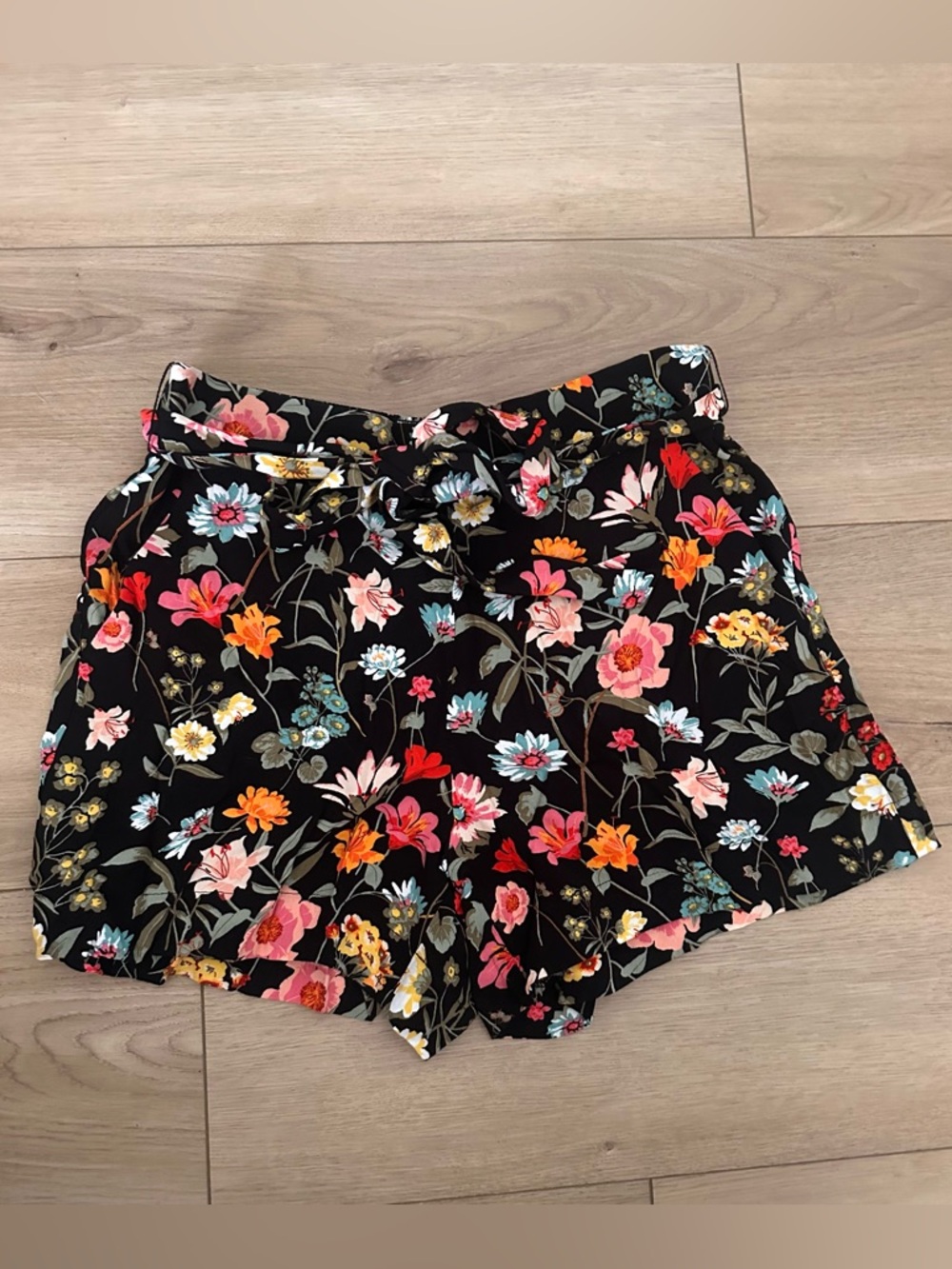 LOFT Black High-Waist Floral Tie-Belt Shorts